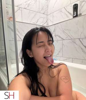 23 year old Caucasian Escort in Longueuil Carine jolie sexe