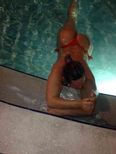 55Yrs Old Escort Size 8 170CM Tall Tampa FL Image - 4
