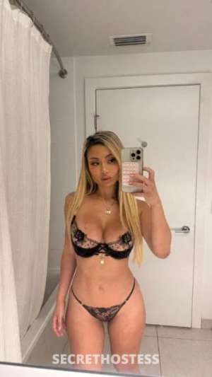 26 year old Escort in Gladstone Available for both incall and outcall service, Gladstone
