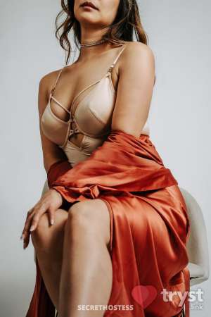 30 year old Asian Escort in Madison WI Yuna Lee - The thing about Yuna