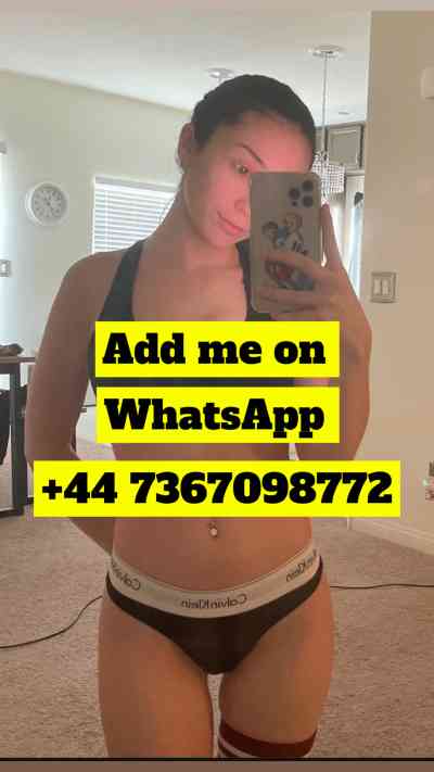 23 year old British Escort in Grantham Bmbmmm add me