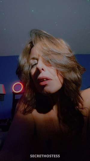 Krystal 39Yrs Old Escort Image - 6