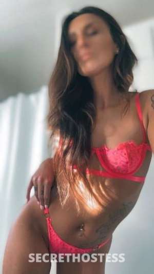 32 year old Escort in Kalamazoo MI petite brunette 😇 kalamazoo OUTCALL ONLY