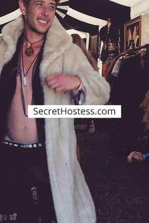 38 year old Caucasian Escort in The Magician