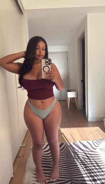 25Yrs Old Escort Size 22 56KG 5CM Tall Addison IL Image - 2
