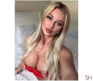 25 year old Latino Escort in Leeds REAL PICS.Mysterious, Flirty Party Girl, Independent
