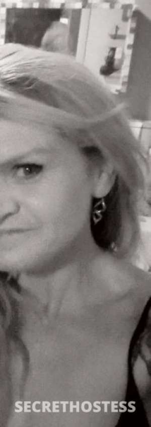 41 year old Australian Escort in Maryborough AlaNa, Aussie blonde, 42 yp, Maryborough