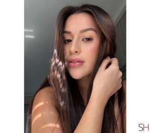 Luna 20Yrs Old Escort London Image - 3