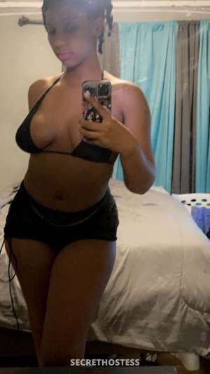 20Yrs Old Escort Image - 3