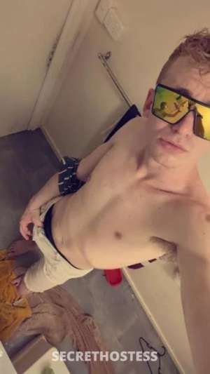 25 year old Escort in Nambour Sunshine Coast Two guys keen play for reward, Nambour