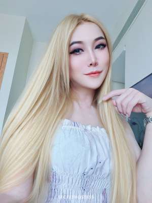 Candy 26Yrs Old Escort 176CM Tall Al Muharraq Image - 2