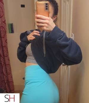 24 year old Caucasian Escort in Niagara Region Men looking for women