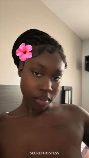 20 year old Escort in Columbus GA ((available)) young , pretty and tight