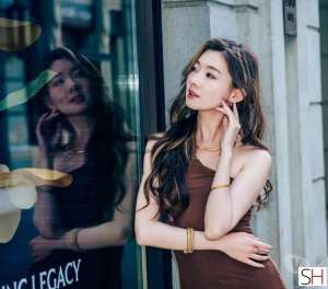 22 year old Asian Escort in Devon .NEW Asian Escort .BEST SERVICE.Devoxxxx-xxx-xxx, Agency