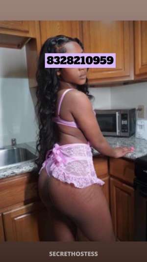 26 year old Escort in Joplin MO Petite treat