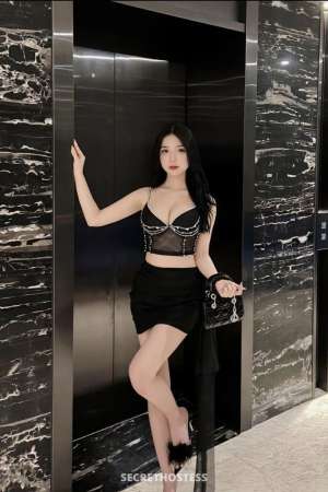 24 year old Vietnamese Escort in Kuala Lumpur Leslie