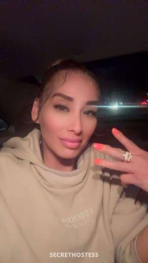 28 year old Escort in St. Cloud MN new &amp; rare to find