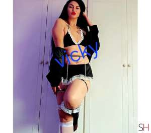 33 year old Escort in Leicester HEY LOVE, I,am VICKY start 9am, Independent