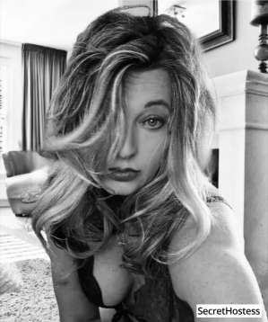 40 year old Escort in Chicago IL Escort model AJ, Chicago