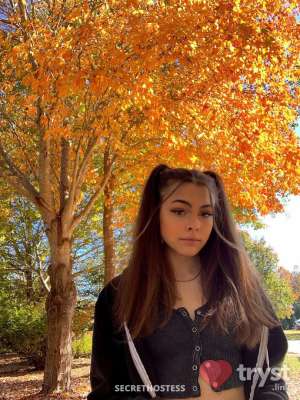 0 year old Escort in Durham NC Emma - Enchanting Entertaining Emma