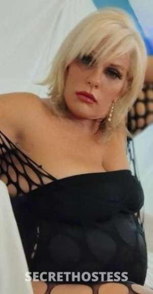Lacey 51Yrs Old Escort Image - 3