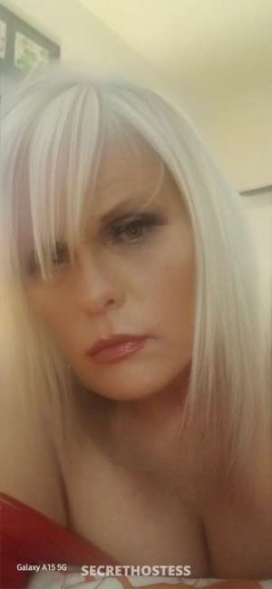 Lacey 51Yrs Old Escort Image - 5