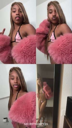 Amora 19Yrs Old Escort Image - 9