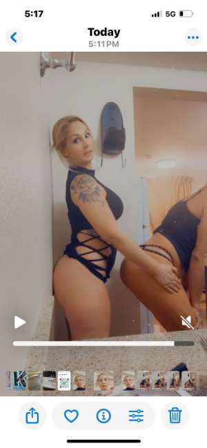 LizNLexy 40Yrs Old Escort Mendocino CA Image - 5