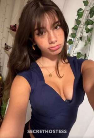 24 year old Escort in Berwick Melbourne Pretty Face Curvy Body, Deep French Kiss,don't want to 