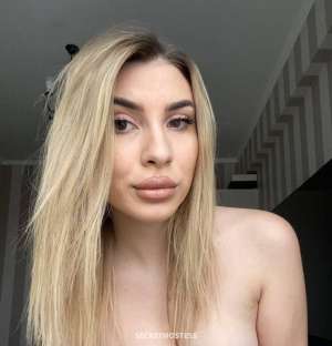 Avoid victims of bad escorts who ripped off people 23 year old Escort in St. Albert