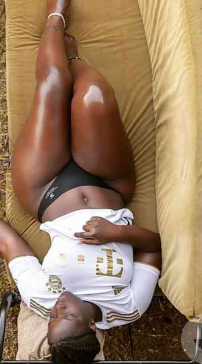 25Yrs Old Escort Size 12 75KG 4CM Tall Kampala Image - 1