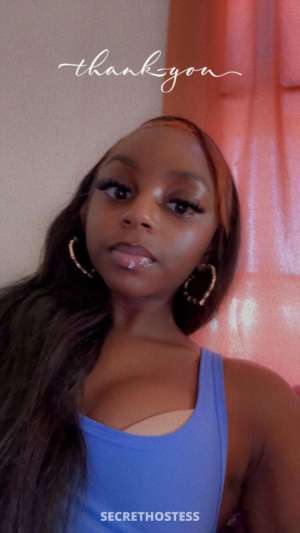 Champagne 21Yrs Old Escort Image - 2