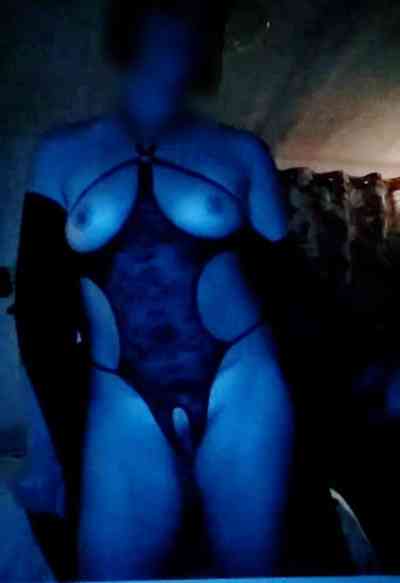 46Yrs Old Escort Size 20 80KG 173CM Tall Roma Image - 1