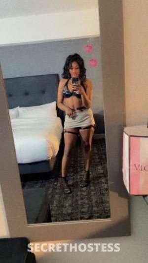 25 year old Escort in Chesapeake VA 😈 cum play 👋....Greek Geek 🤓 Fetish Freak