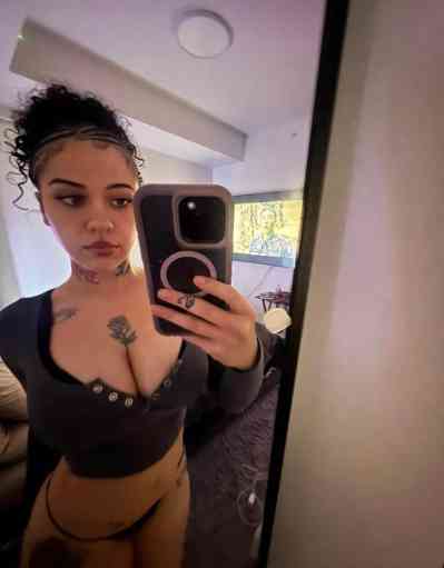 26Yrs Old Escort Size 20 Woodbridge Image - 7
