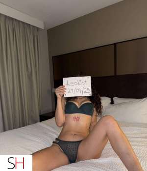 22 year old Caucasian Escort in Ottawa Tall sexy round ass Godness