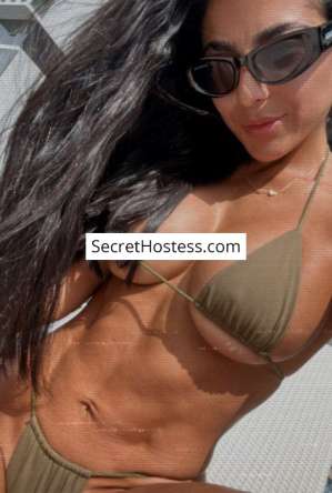 25 year old Hispanic Escort in Madrid Arisha, Independent