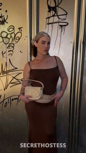 24 year old Asian Escort in Palms Springs CA I’m available, Are you stressed and need Some hot reliever