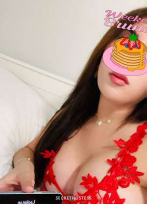 28 year old Middle Eastern Escort in Scarborough Nadeen hot girl