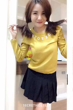 19 year old Escort in Bangkok Cherry