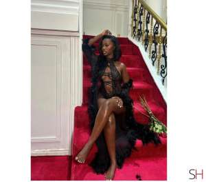 23 year old Latino Escort in Wakefield 🥰Girlfriend style🎉 party, Independent