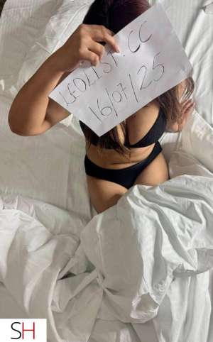 24 year old Asian Escort in Barrie hot and sweet video call service provider in your town