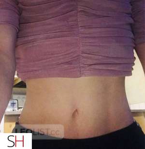 32 year old Caucasian Escort in Ottawa Wet Tight Ellaa 💋 Slim Doll Horny XoXo