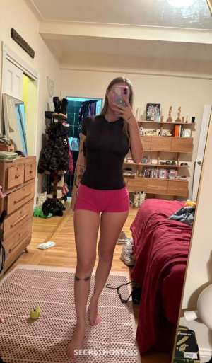 24 year old Escort in Oregon Coast OR Down to fuck