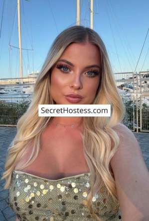 22 year old Caucasian Escort in Paris Nanrisa, Agency