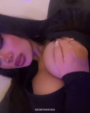 18 year old Caucasian Escort in Winnipeg REAL &amp; LEGIT SEXY PETITE PRINCESS XO
