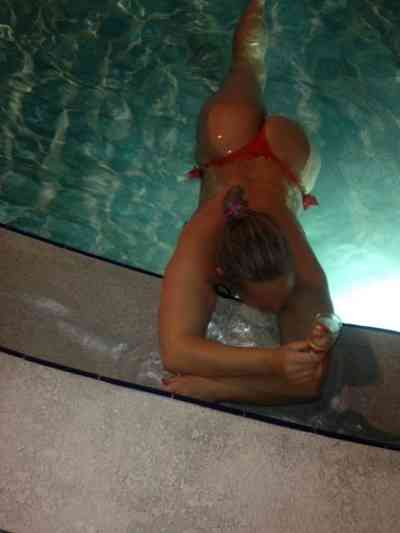 55 year old American Escort in St. Petersburg FL Maturity at its finest