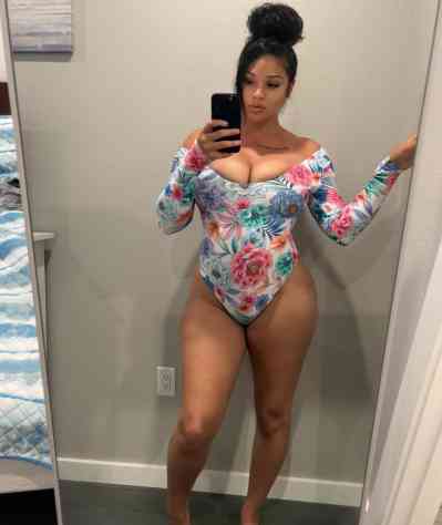 24 year old Canadian Escort in Berlin New escort available for fun