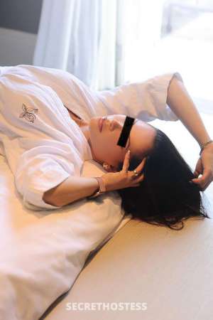 25 year old Escort in Berlin Afelia