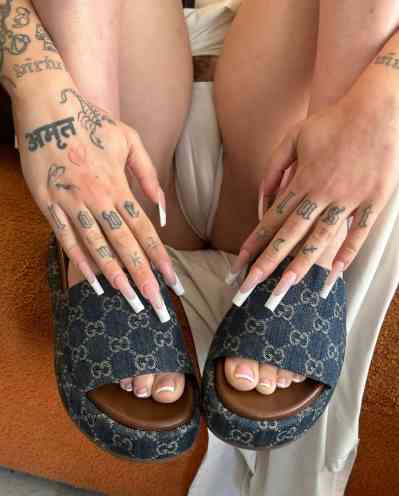 25 year old Escort in Beverly Hills CA I’m available now 🍑🍆 Text me on my Phone text only 